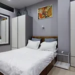 Apartment Luxury 3 Bedroom *