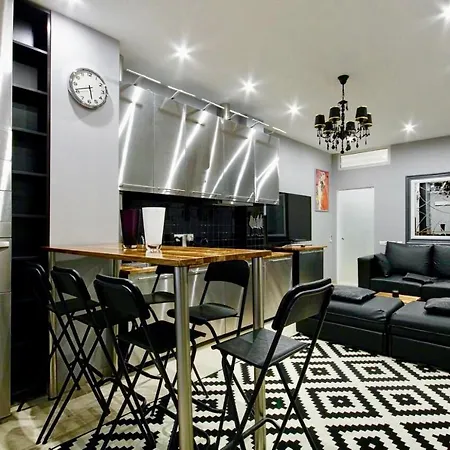 Luxury 3 Bedroom * Odesa
