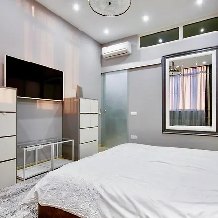 Luxury 3 Bedroom Apartment